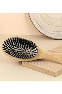 Brush with 40% Boar Bristles and 60% Nylon