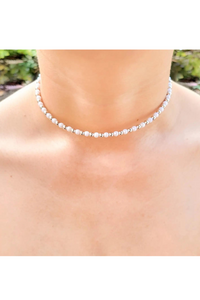 Dainty Beaded Pearls Choker