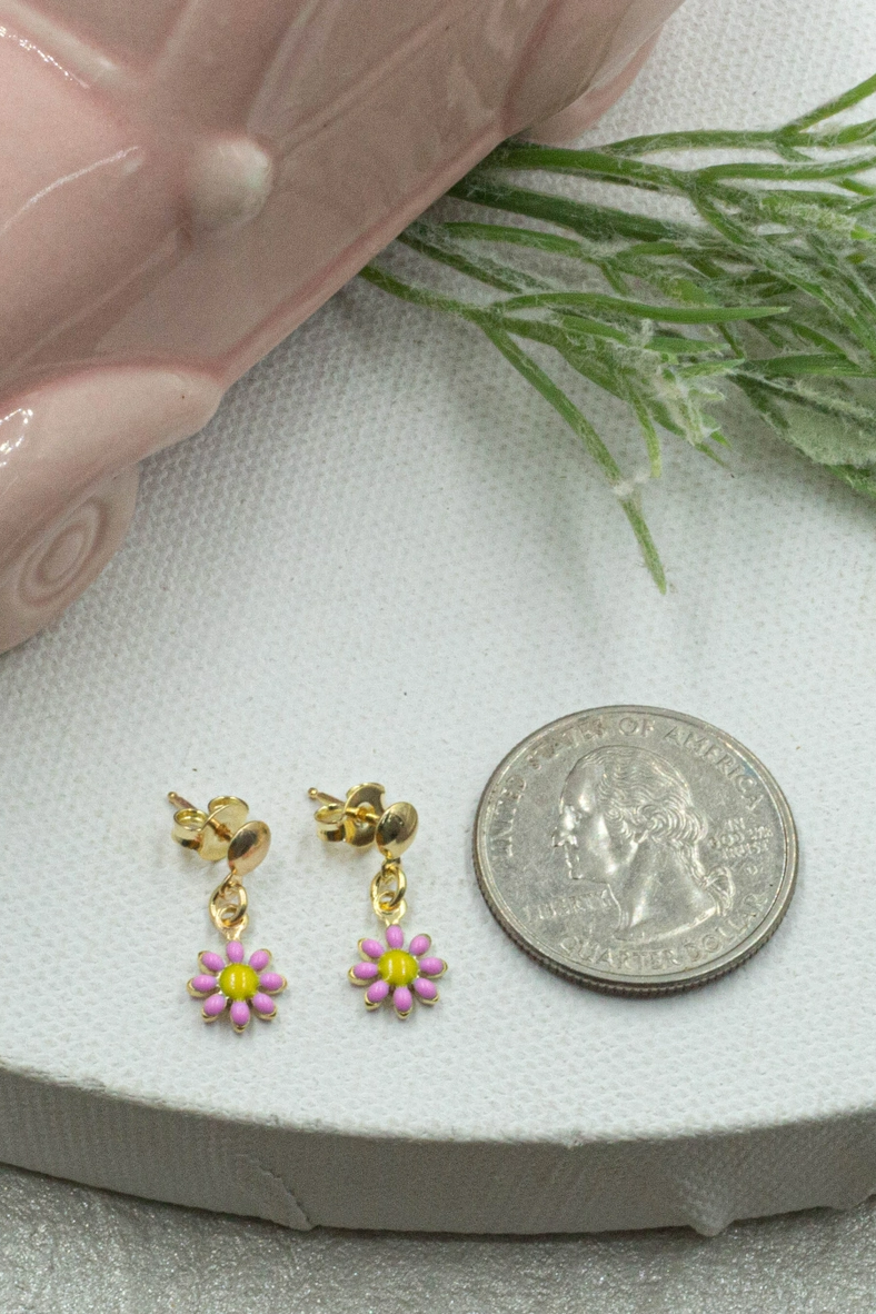 Dainty Daisy Flower Earrings