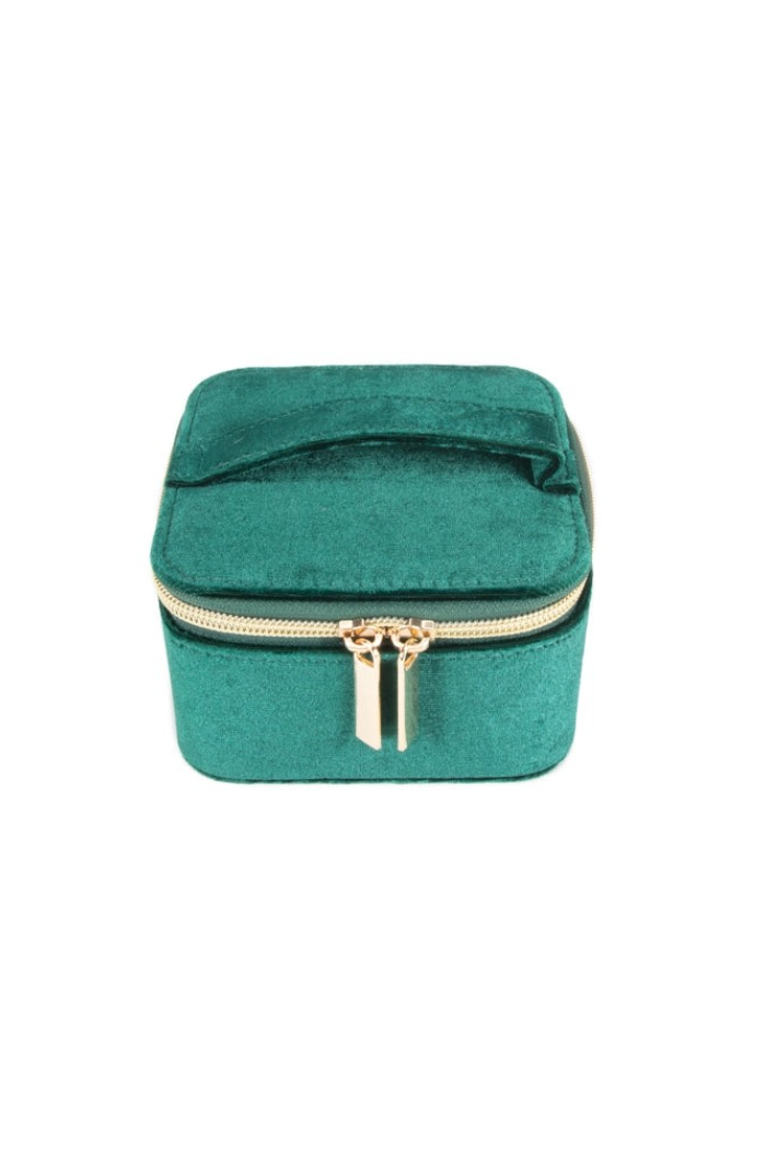 Vera Travel Jewelry Case