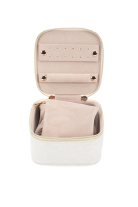 Vera Travel Jewelry Case