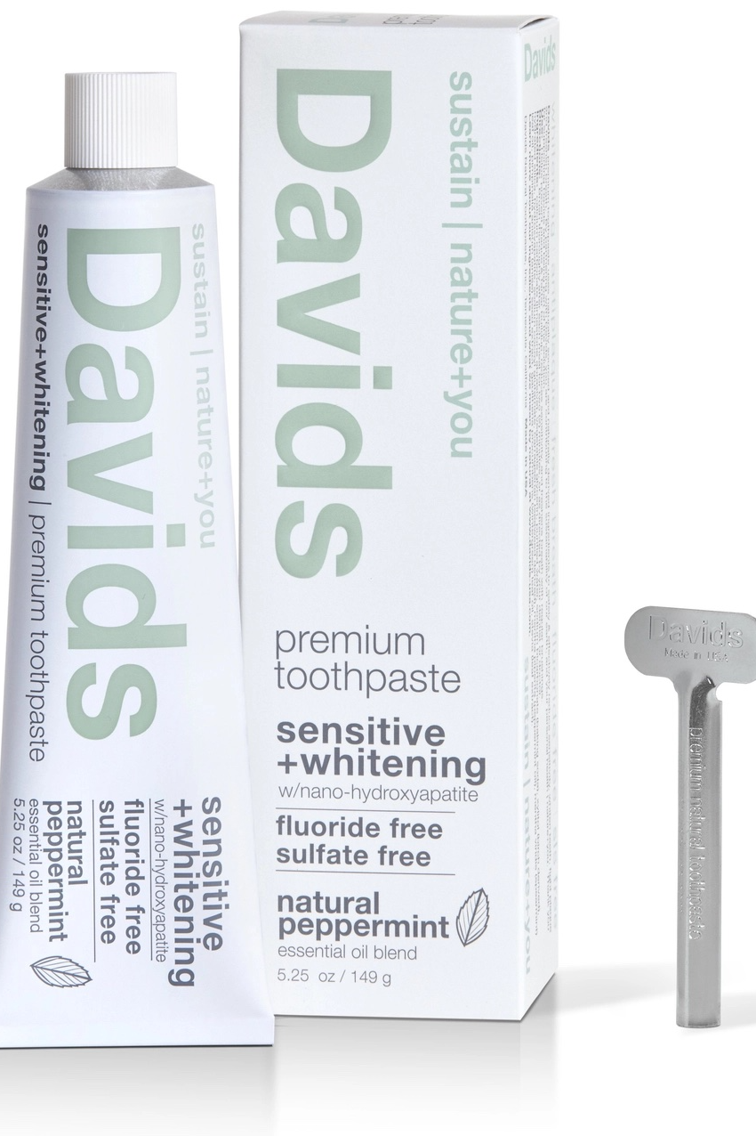 Sensitive+Whitening Premium Toothpaste