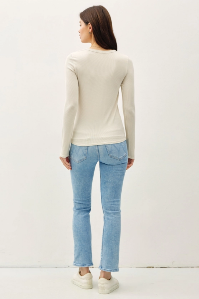 Ultra Soft Basic Scoop Neck Long Sleeve Tee